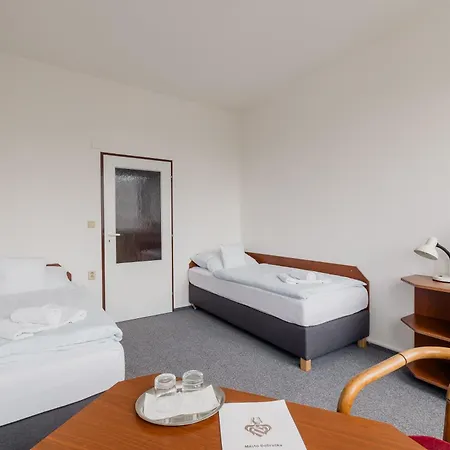 Hotel Dobruska