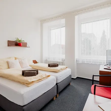 Hotel Dobruska Hotel *